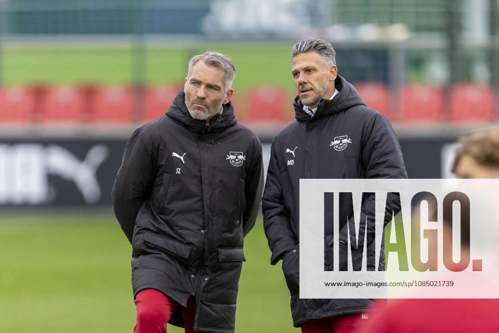GER, Leipzig, Fussball, oeffentliches Training RB Leipzig im Bild v.l.: Jan Zimmermann (Co-Trainer), Martin Demichelis (Cheftrainer RB Leipzig), 25.10.2026, RB Leipzig Training Akademie Cottaweg Leipzig DFL DFB REGULATIONS PROHIBIT ANY USE OF PHOTOGRAPHS AS IMAGE SEQUENCES AND OR QUASI-VIDEO,