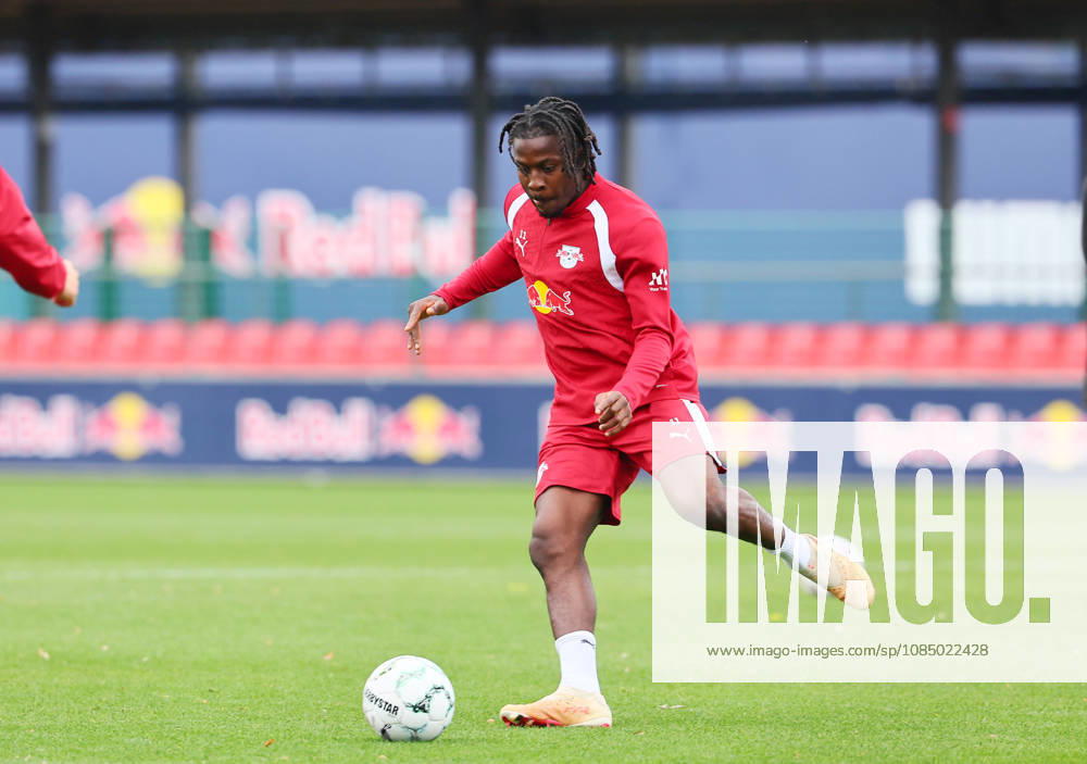 RB Leipzig Training Bundesliga Leipzig, 25.10.2026, RBL Akademie Trainingszentrum, Fussball, Bundesliga , RB Leipzig - Training , Im Bild: Johan Bakayoko ( 11, RB Leipzig) ,