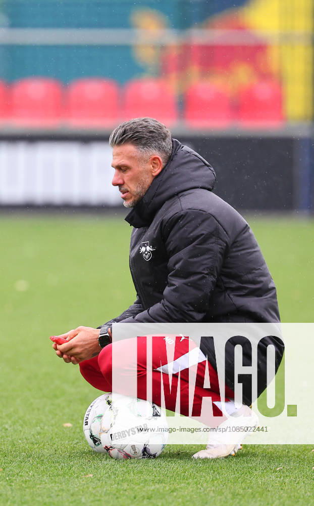 RB Leipzig Training Bundesliga Leipzig, 25.10.2026, RBL Akademie Trainingszentrum, Fussball, Bundesliga , RB Leipzig - Training , Im Bild:Trainer Martin Demichelis, RB Leipzig ,