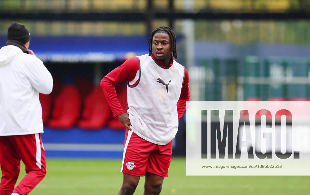 RB Leipzig Training Bundesliga Leipzig, 25.10.2026, RBL Akademie Trainingszentrum, Fussball, Bundesliga , RB Leipzig - Training , Im Bild:Johan Bakayoko ( 11, RB Leipzig) ,