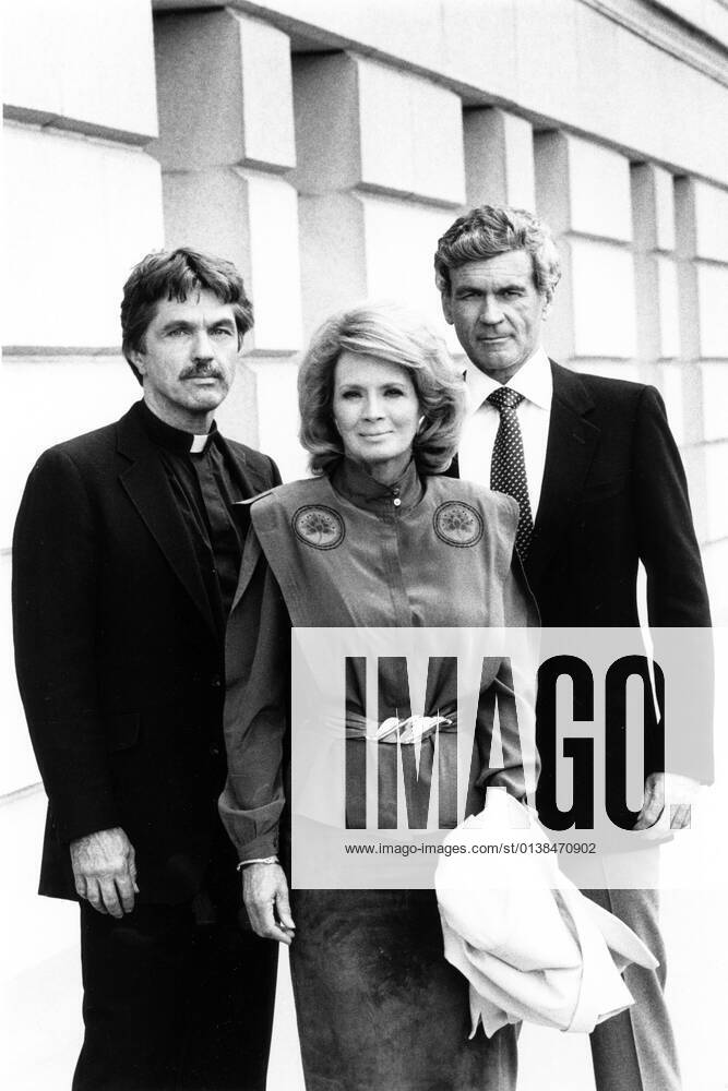 A TOUCH OF SCANDAL, from left: Tom Skerritt, Angie Dickinson, Don Murray, aired 11 27 1984. ? CBS Courtesy Everett Collection Ref:TBDAATO CB002 PUBLICATIONXNOTxINxCANxCHNxFRAxITAxJPNxNORxPOLxRUSxESPxUKxUSA