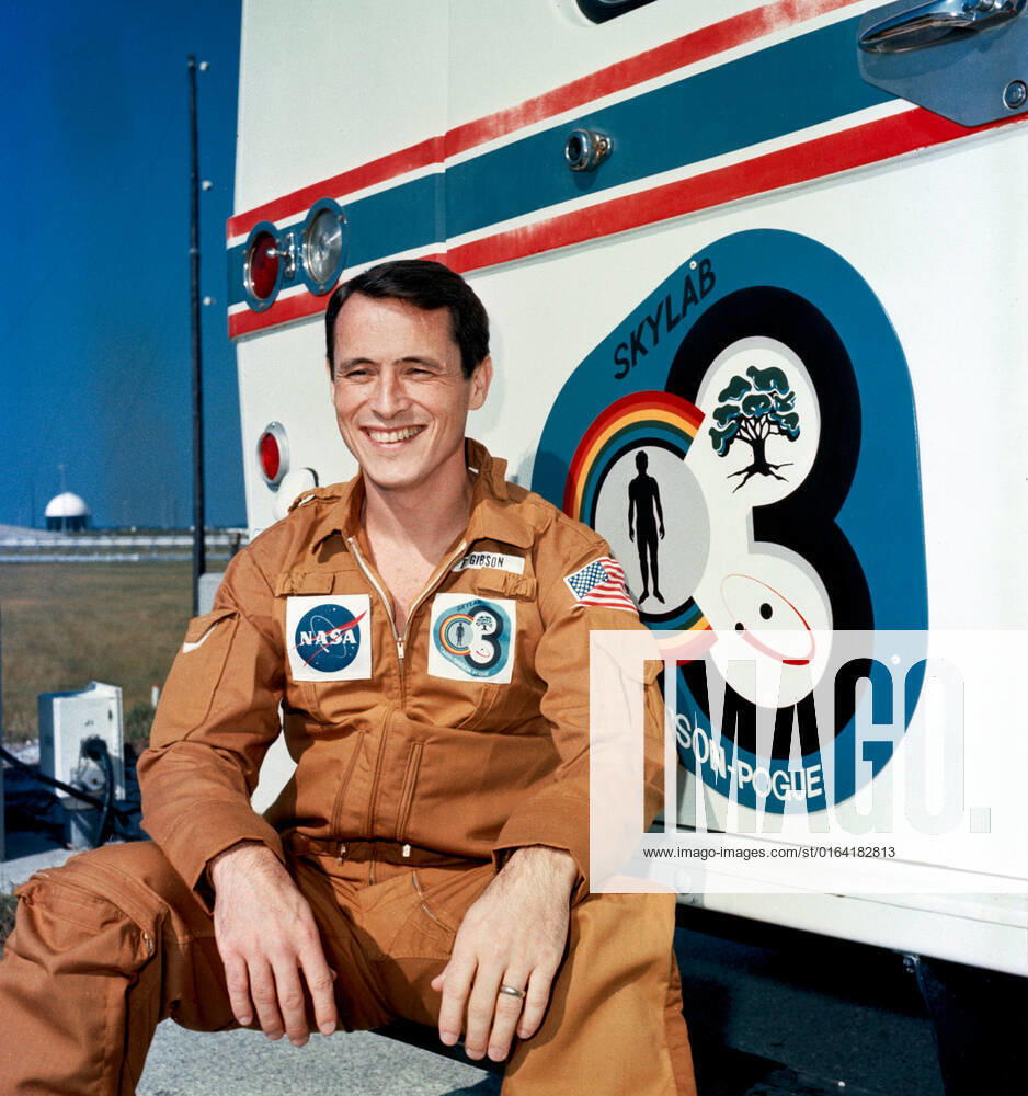 S73-36903 (8 Nov. 1973) --- Scientist-astronaut Edward G. Gibson, Skylab 4 science pilot, relaxes on the running board of the transfer van during a visit to the Skylab 4 Saturn 1B space vehicle at Pad B, Launch Complex 39, Kennedy Space Center, Florida. On the morning of the launch the transfer van will transport astronauts Gibson; Gerald P. Carr, commander; and William R. Pogue, pilot, from the suiting building to Pad B. Skylab 4, the third and last visit to the Skylab space station in Earth orbit, will return additional information on the Earth and sun, as well as provide a favorable location from which to observe the recently discovered Comet Kohoutek.