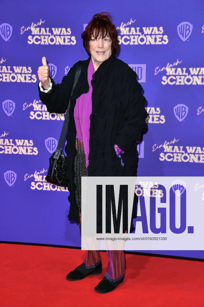 Regina Ziegler bei der Premiere des Kinofilms Einfach mal was Schönes im Zoo Palast. Berlin