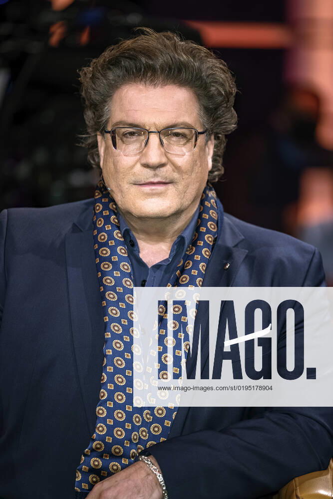 MDR - Riverboat. Schauspieler Francis Fulton Smith anläßlich der Aufzeichnung der MDR - Talkshow Riverboat am 25.11.2022 in der Mediacity Leipzig. 20221125SFL0031
