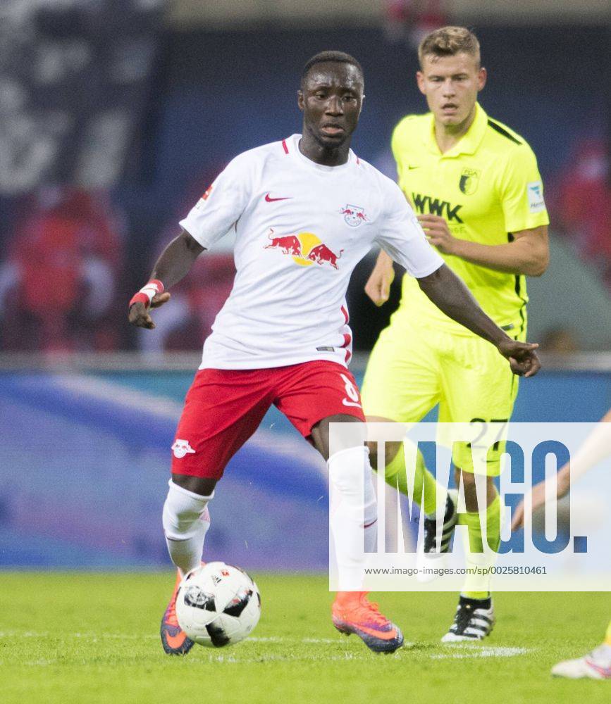 Fußball, 1. Bundesliga, Saison 2016 2017, 6. Spieltag, RB Leipzig - FC Augsburg, Freitag (30.09.2016), Red Bull Arena, Leipzig. Leipzigs Naby Deco Keita am Ball. RM001