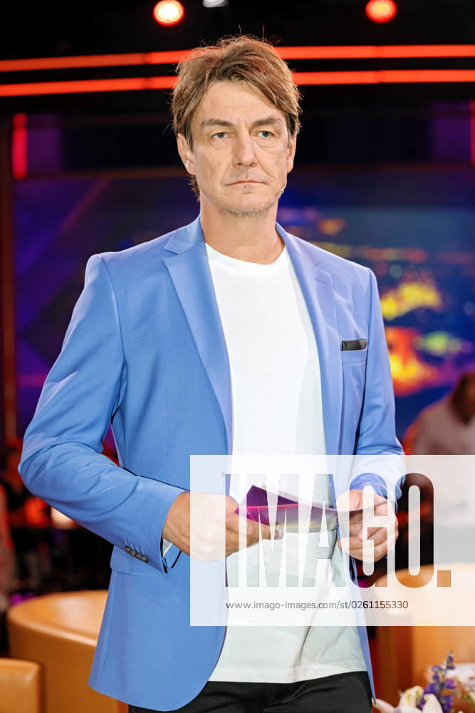 MDR - Riverboat. Moderator Matze Knop anläßlich der Aufzeichnung der MDR - Talkshow Riverboat am 22.06.2023 in der Mediacity Leipzig. 20230622SFL0001