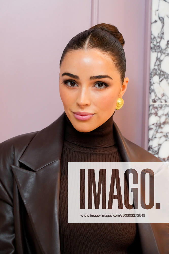 Olivia Culpo with Estee Lauder at Macy?s. Featuring: Olivia Culpo Where: New York, New York, United States When: 09 Sep 2023 Credit: Jennifer Graylock INSTARimages