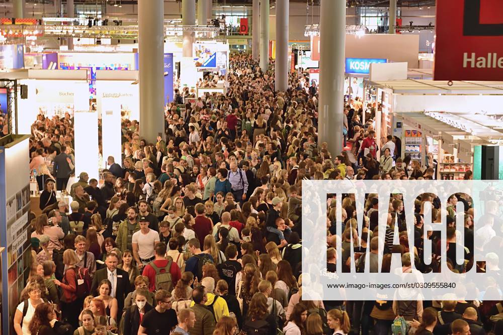 Frankfurter Buchmesse Frankfurter Buchmesse 2023. Der Besucherandrang am, heutigen Messesamstag ist groß. Frankfurt am Main Messe Hessen Deutschland