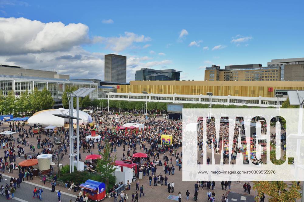 Frankfurter Buchmesse Frankfurter Buchmesse 2023. Der Besucherandrang am, heutigen Messesamstag ist groß. Frankfurt am Main Messe Hessen Deutschland