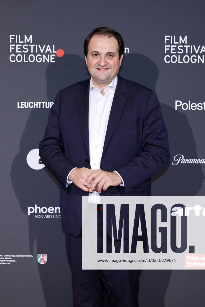Politiker Nathanael Liminski (CDU), Minister für Bundes- und Europaangelegenheiten, Internationales, Medien und Chef der Staatskanzlei NRW, beim NRW-Medienpreis für entwicklungspolitisches Engagement im Rautenstrauch-Joest Museum. Köln, 25.10.2023 NRW Deutschland