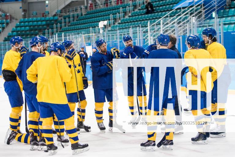 Players of Sweden during a training session during day five of the 2018 Winter Olympics on February 14, 2018 in Pyeongchang. Photo: Petter Arvidson BILDBYRAN kod PA 91967