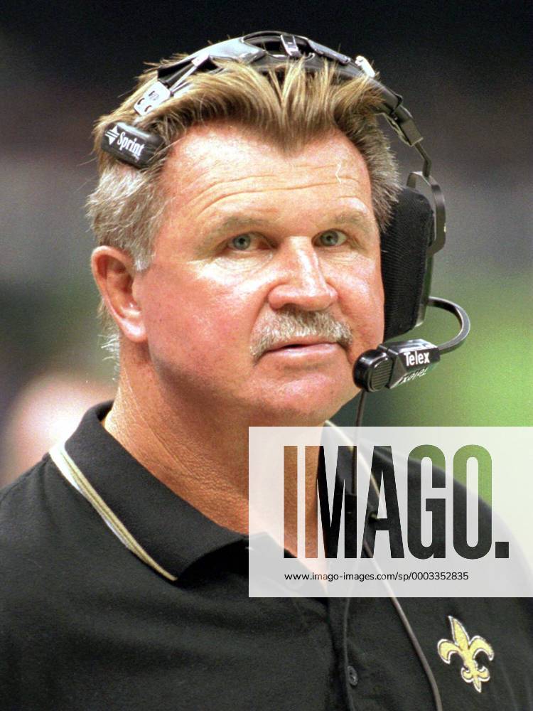 Trainer Mike Ditka (New Orleans Saints) - (NOP98082801) American Football Herren NFL 1998 1999 Porträt American Football Herren NFL 1998 1999 Porträt