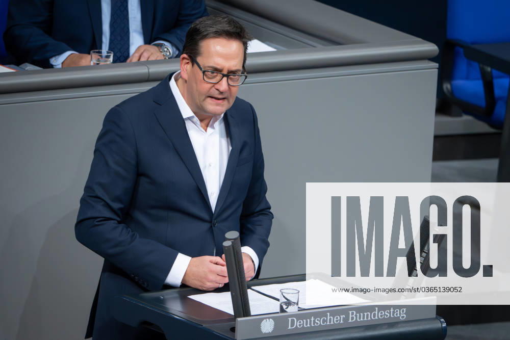 Deutscher Bundestag, 138. Plenarsitzung Markus Herbrand (FDP) im Portrait bei seiner Rede zum Tagesordnungspunkt Wachstumschancengesetz bei der 138. Sitzung des Deutschen Bundestag in Berlin, 17.11.2023 Berlin Berlin Deutschland