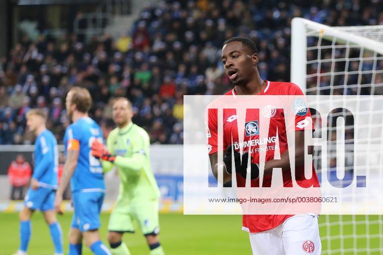 Fussball 1.Bundesliga, TSG 1899 Hoffenheim - 1. FSV Mainz 05, v.l. Jean-Philippe Mateta (FSV Mainz 05) enttaeuscht, enttaeuscht schauend, dissapointed Sinsheim
