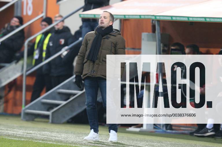 Chef-Trainer Manuel Baum (FC Augsburg), FC Augsburg vs. Fortuna Duesseldorf, Fussball, 1.Bundesliga, 19.01.2019, DFL REGULATIONS PROHIBIT ANY USE OF PHOTOGRAPHS AS IMAGE SEQUENCES AND OR QUASI-VIDEO Augsburg Bayern Deutschland