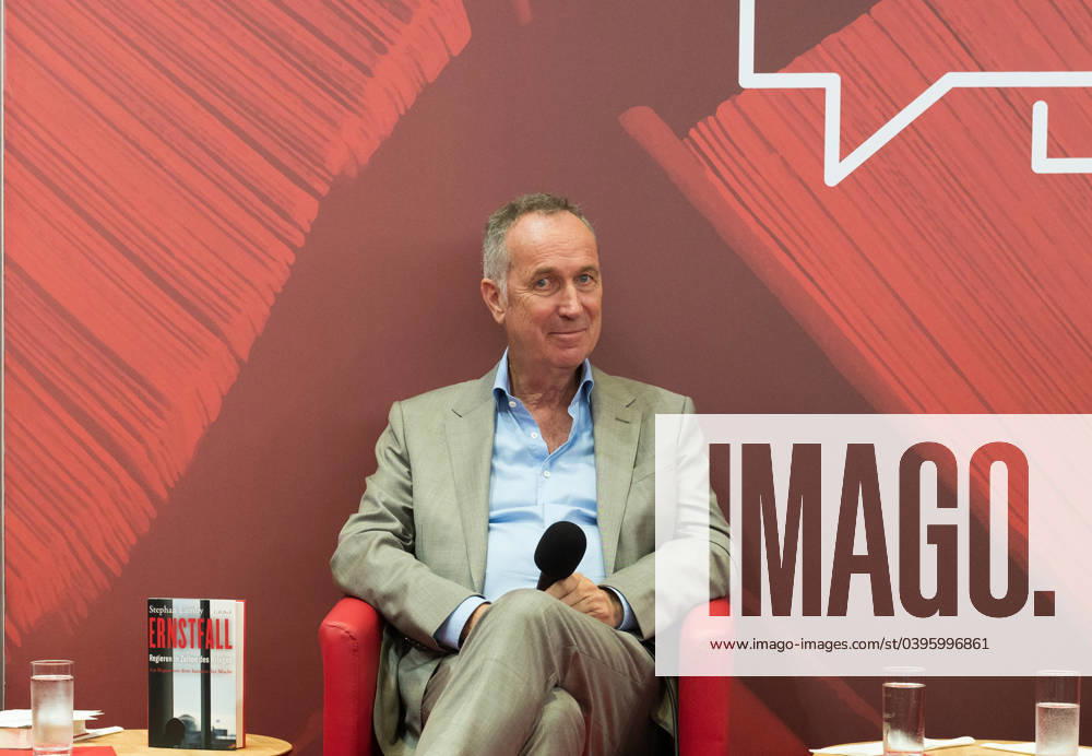 FRANKFURT AM MAIN, Germany - October 20 2023: Stephan Lamby auf der 75. Frankfurter Buchmesse FRANKFURT AM MAIN, Germany - October 20 2023: Stephan Lamby (*1959, German screenwriter and film producer) auf der 75. Frankfurter Buchmesse