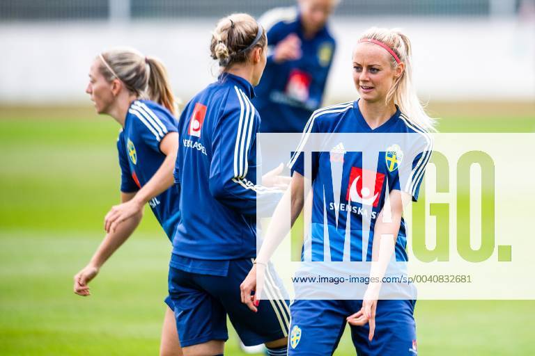 Amanda Ilestedt of Sweden during a training session June 19, 2019 in Le Havre. Photo: Simon Hastegard Bildbyran Kod SH 180077 bbeng fotboll football fotball soccer dam women kvinner frankrike france vm vm 2019 verdensmesterskap världsmästerskap fifa women s world cup 2019 world cup sweden sverige träning training practice