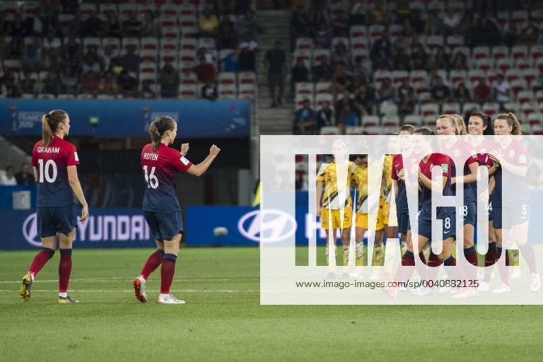 Guro Reiten of Norway celebrates after scoring during the FIFA Women s World Cup match between Norway and Australia on June 22, 2019 in Nice. Photo: Fredrik Varfjell BILDBYRAN kod FV 150275 bbeng fotball fotboll football women dam kvinner norge norway Australia Australien Frankrike France VM VM 2019 Verdensmesterskap FIFA Women s World Cup 2019 jubel