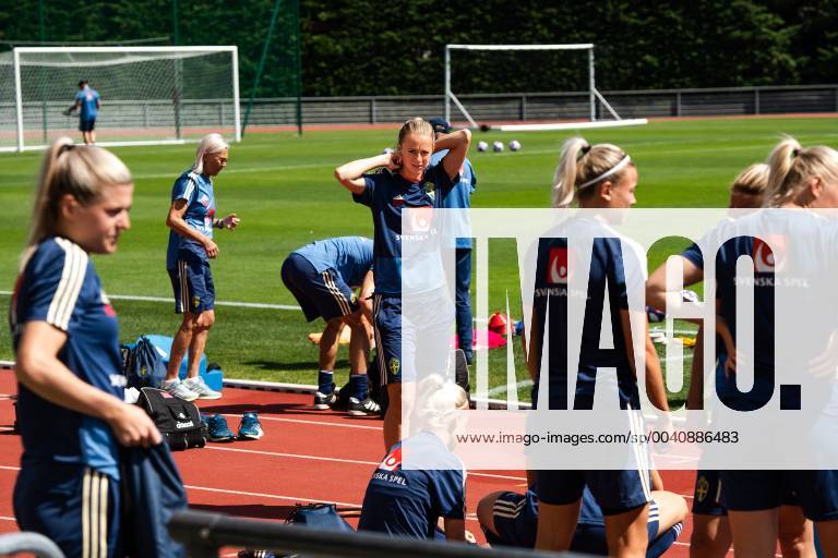 Amanda Ilestedt of Sweden during a training session on June 23, 2019 in Paris. Photo: Simon Hastegard Bildbyran Kod SH 180083 bbeng fotboll football fotball soccer dam women kvinner frankrike france vm vm 2019 verdensmesterskap världsmästerskap fifa women s world cup 2019 world cup sverige sweden träning