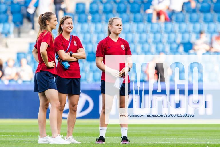 Goalkeeper Cecilie Haustaker Fiskerstrand, Kristine Minde and goalkeeper Oda Maria Hove Bogstad of Norway ahead of the FIFA Women s World Cup match between Norway and England on June 27, 2019 in Le Havre. Photo: Fredrik Varfjell BILDBYRAN kod FV 150282 bbeng fotball fotboll football women dam kvinner norge norway England Frankrike France kvartfinale quarter-finals VM VM 2019 Verdensmesterskap FIFA Women s World Cup 2019