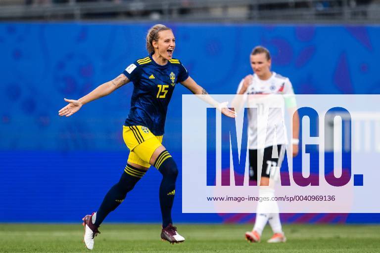 Nathalie Björn of Sweden celebrates after the FIFA Women s World Cup quarter final between Germany and Sweden on June 29, 2019 in Rennes. Photo: Simon Hastegard Bildbyran Kod SH 180094 bbeng fotboll football fotball soccer dam women kvinner frankrike france vm vm 2019 verdensmesterskap världsmästerskap fifa women s world cup 2019 world cup kvartsfinal knockout stage sverige sweden germany tyskland jubel