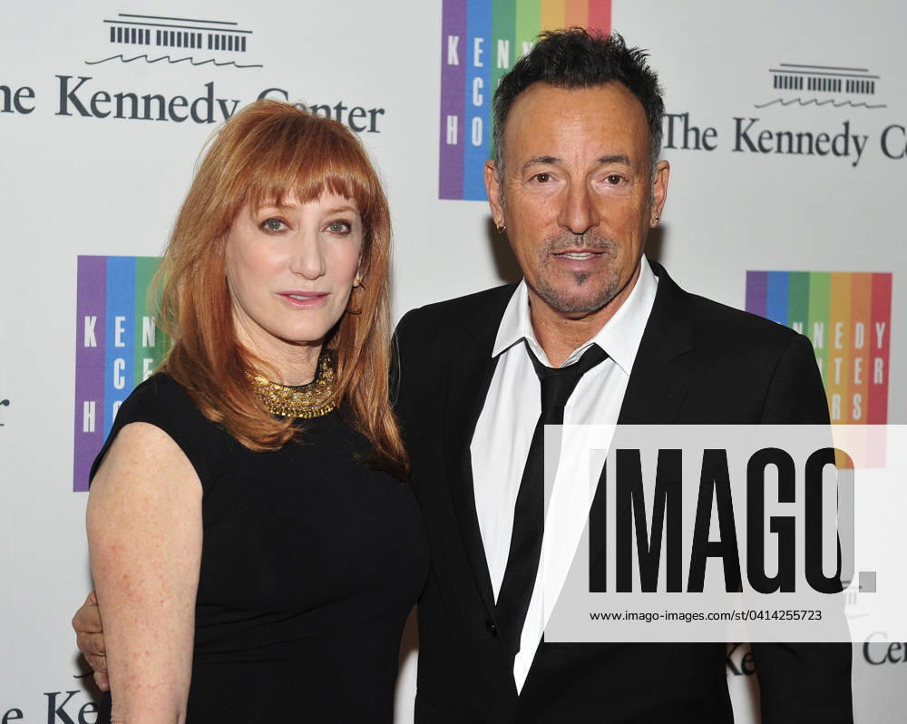 Bruce Springsteen and his wife, Patti, arrive for the formal Artist s Dinner honoring the recipients of the 2014 Kennedy Center Honors hosted by United States Secretary of State John F. Kerry at the U.S. Department of State in Washington, D.C. on Saturday, December 6, 2014. The 2014 honorees are: singer Al Green, actor and filmmaker Tom Hanks, ballerina Patricia McBride, singer-songwriter Sting, and comedienne Lily Tomlin. Credit: Ron Sachs Pool via CNP