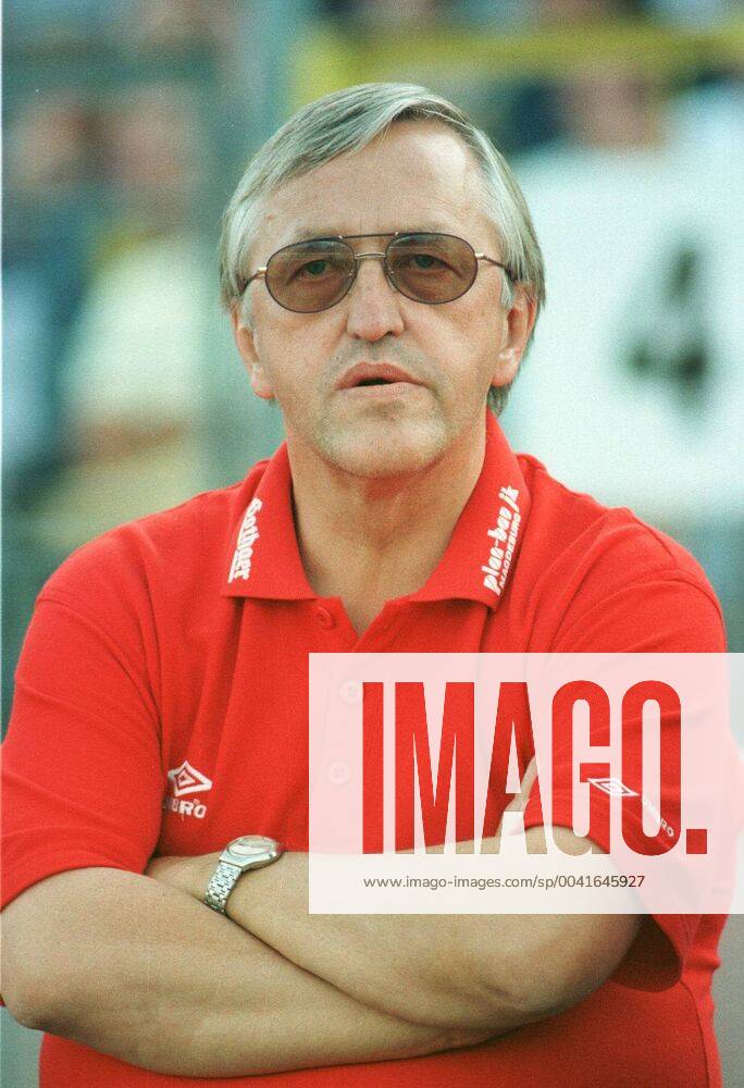 1. FC Magdeburg 14.08.98, Fussball, Regionalliga Nordost, Saison 1998 99 1.FC Magdeburg , Trainer Hans-Dieter Schmidt ,