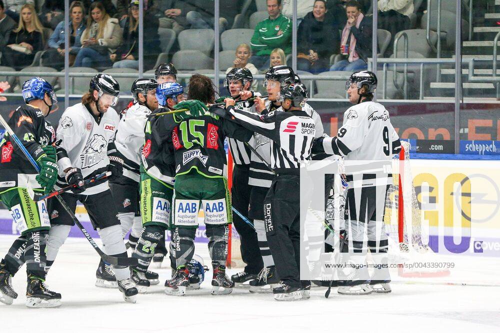 Rangelei zwischen den Spielern, Augsburger Panther vs. Thomas Sabo Ice Tigers, Eishockey, DEL, 13.10.2019 Augsburg Bayern Deutschland