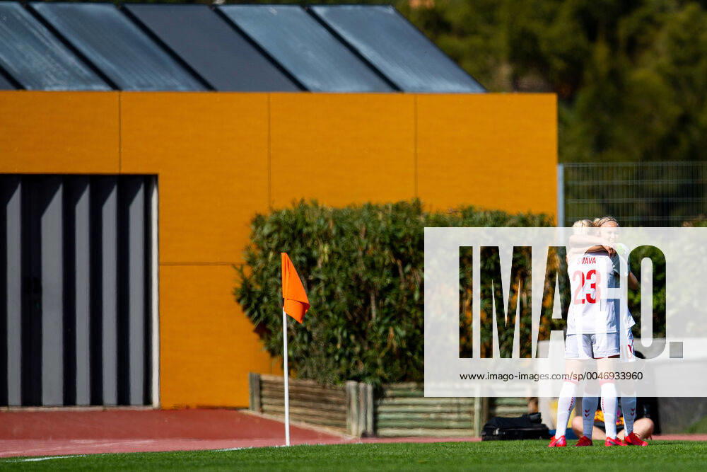 Pernille Harder of Denmark celebrates with teammate Sofie Svava after scoring 1-0 during the Algarve Cup football match between Denmark and Norway on March 4, 2020 in Parchal. Photo: Vegard Wivestad Grott BILDBYRAN kod VG 170486 bbeng fotboll football fotball soccer algarve cup 2020 dam women norge norway danmark denmark jubel