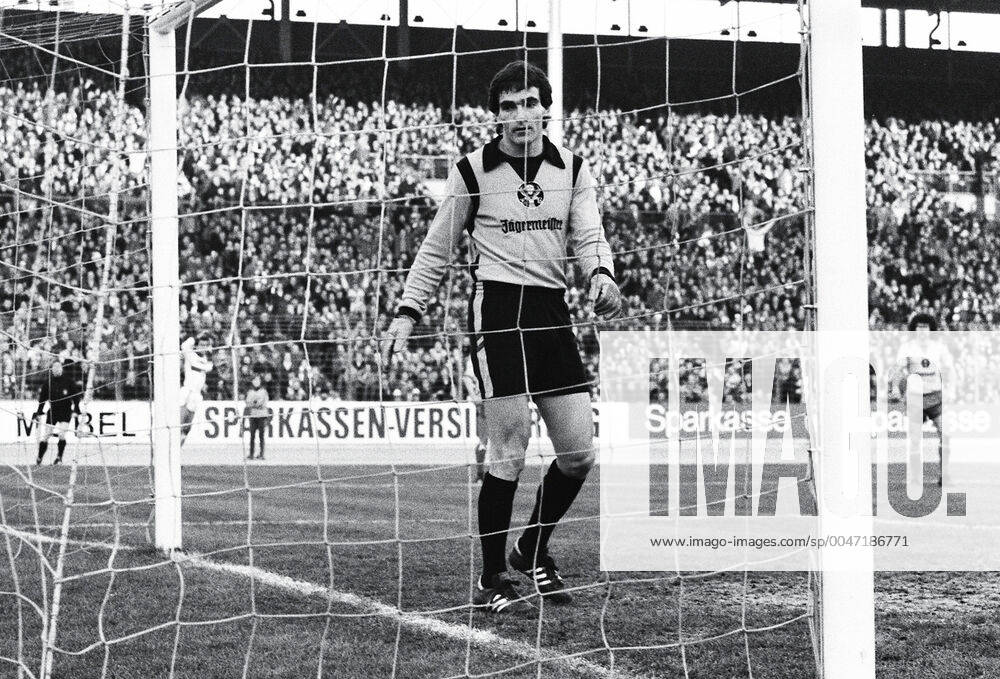Fussball Bundesliga , Eintracht Braunschweig vs. VfB Stuttgart , Bernd Franke ( Braunschweig )