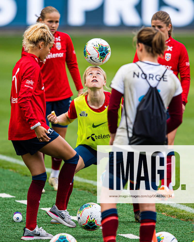 Julie Blakstad of the Norwegian women?s national football team during a training session on September 20, 2020 in Oslo. Photo: Marius Simensen BILDBYRAN Cop 238 bbeng dam em-kval em-kvalifisering kvinner em-kvalik football fotball fotboll norge norway soccer training trening träning UEFA EURO, EM, Europameisterschaft,Fussball Qualifier, EM, Europameisterschaft