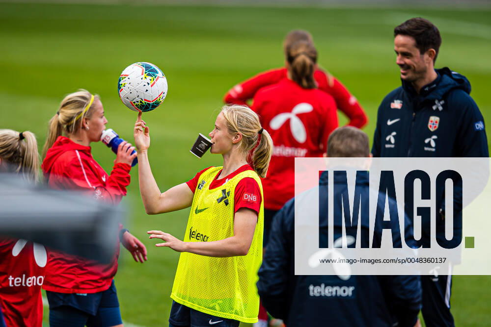 Julie Blakstad of the Norwegian women?s national football team during a training session on September 20, 2020 in Oslo. Photo: Marius Simensen BILDBYRAN Cop 238 bbeng dam em-kval em-kvalifisering kvinner em-kvalik football fotball fotboll norge norway soccer training trening träning UEFA EURO, EM, Europameisterschaft,Fussball Qualifier, EM, Europameisterschaft