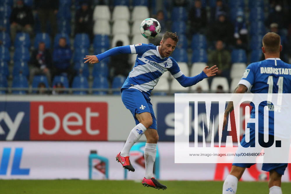Fussball 2.Bundesliga SV Darmstadt 98 - SSV Jahn Regensburg emonline v.l., Matthias Bader (SV Darmstadt 98)