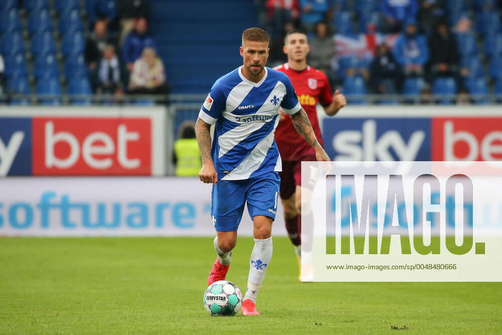Fussball 2.Bundesliga SV Darmstadt 98 - SSV Jahn Regensburg emonline v.l., Tobias Kempe (SV Darmstadt 98), FREISTELLER