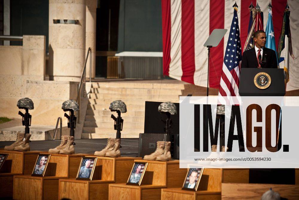 President Barack Obama pays tribute to the fallen soldiers, who died in the shooting spree last Thursday, at a Memorial Service held at Fort Hood, Texas on Tuesday November 10, 2009. WAX20091111353