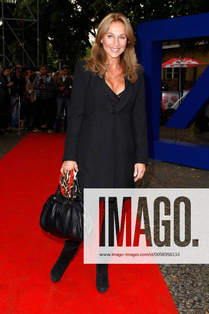 Caroline Beil Premiere der Oper Carmen bei den 2. Seefestspielen im Strandbad Wannsee, Berlin Foto:xR.xFuturexImage