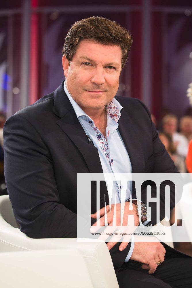 MDR - Riverboat. Schauspieler Francis Fulton-Smith anläßlich der MDR - Talkshow Riverboat am 07.11.2014 im Studio 3 der Mediacity Leipzig.