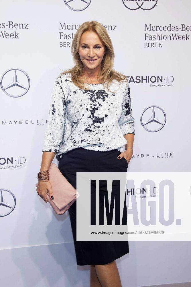 Caroline Beil - Ankunft zur Minx by Eva Lutz Fashion-Show im Rahmen der Mercedes-Benz Fashion Week Berlin Spring Summer 2017 im Erika-Hess-Eisstadion in Berlin am 29.06.2016. Mercedes-Benz Fashion Week Berlin Spring Summer 2017