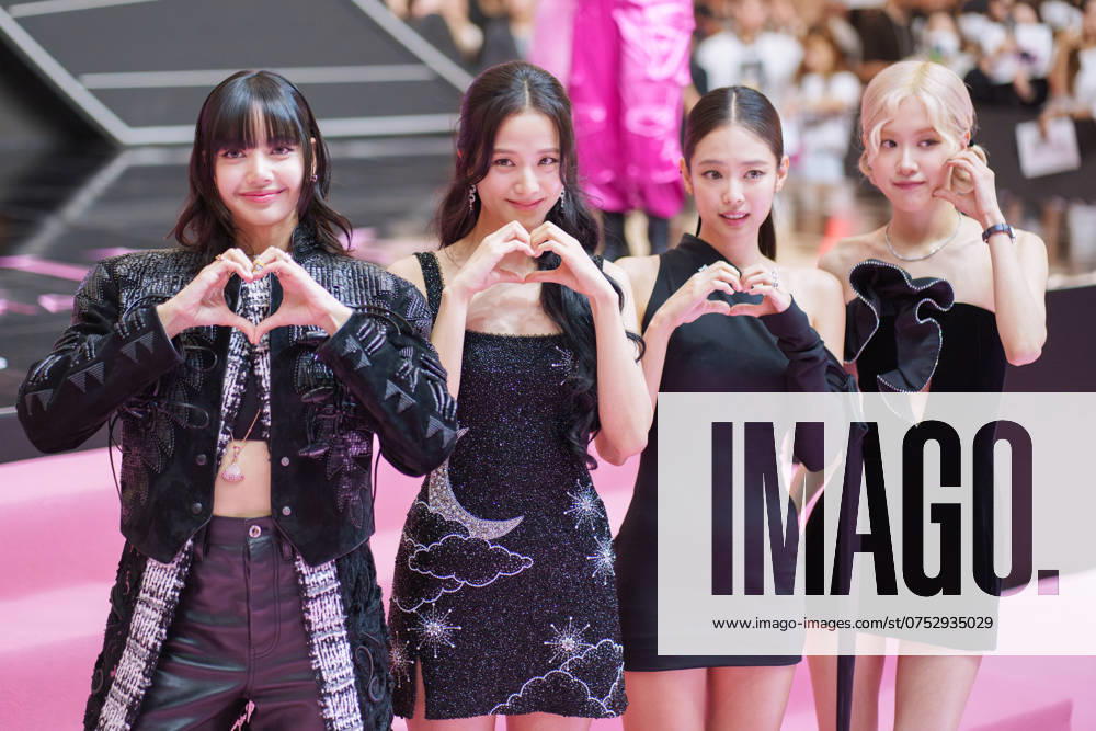 BLACKPINK WORLD TOUR BORN PINK IN CINEMAS film pink carpet event SEOUL, SOUTH KOREA, AUG 09: Thai singer Lalisa Manobal ( BLACKPINK - Lisa ), South Korean singer Kim Ji-soo ( BLACKPINK - Jisoo ), South Korean singer Jennie Kim ( BLACKPINK - Jennie ), Korean-New Zealand singer Roseanne Park ( BLACKPINK - RosÃ ) during BLACKPINK WORLD TOUR BORN PINK IN CINEMAS film pink carpet event at the Times Square Atrium in Seoul, South Korea, on August 09, 2024. Seoul the Times Square Atrium South Korea 8100_279834