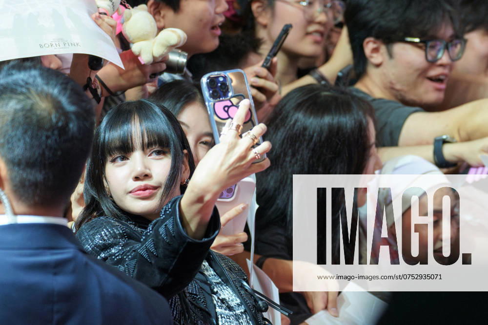 BLACKPINK WORLD TOUR BORN PINK IN CINEMAS film pink carpet event SEOUL, SOUTH KOREA, AUG 09: Thai singer Lalisa Manobal ( BLACKPINK - Lisa ) during BLACKPINK WORLD TOUR BORN PINK IN CINEMAS film pink carpet event at the Times Square Atrium in Seoul, South Korea, on August 09, 2024. Seoul the Times Square Atrium South Korea 8100_279844