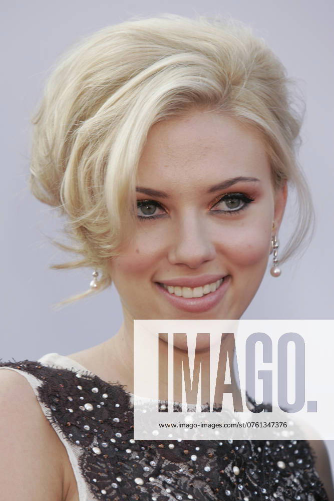 Scarlett Johansson bei der Premiere des Kinofilms A Love Song for Bobby Long Lovesong für Bobby Long auf der Biennale di Venezia 2004 61. Internationale Filmfestspiele von Venedig im Palazzo del Cinema. Venedig
