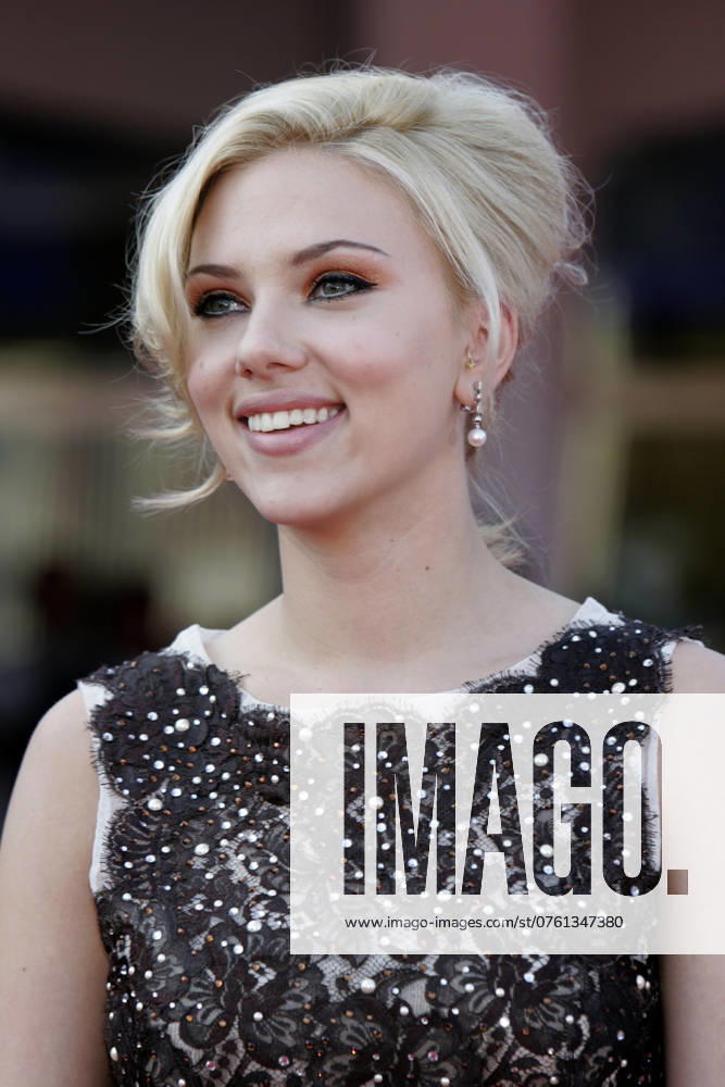 Scarlett Johansson bei der Premiere des Kinofilms A Love Song for Bobby Long Lovesong für Bobby Long auf der Biennale di Venezia 2004 61. Internationale Filmfestspiele von Venedig im Palazzo del Cinema. Venedig