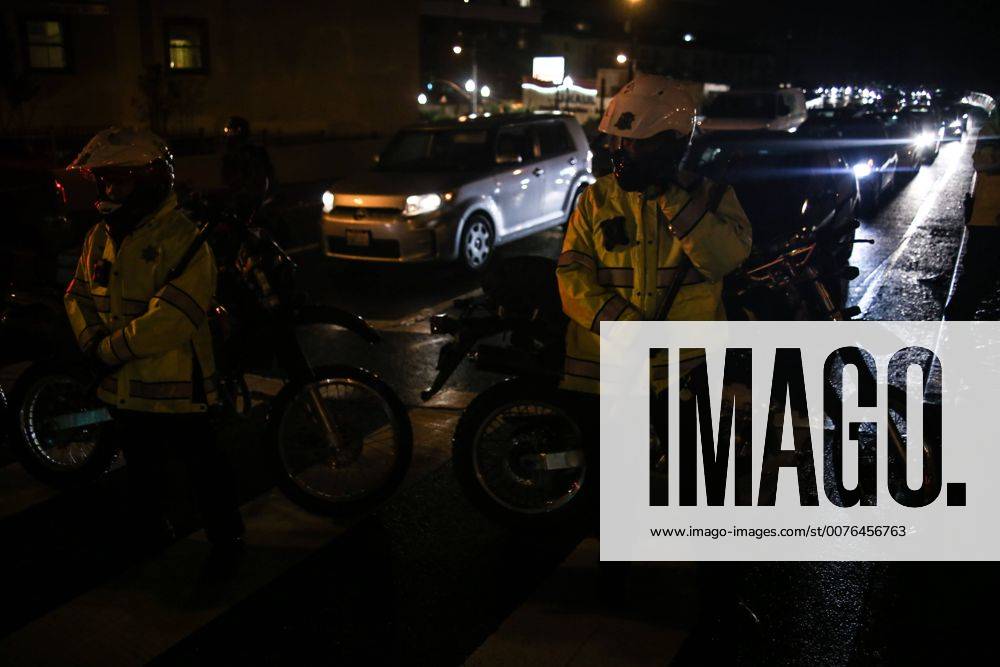 San Francisco, California, U.S - San Francisco police officers block an off-ramp to the 101 Highway during a protest against United States President Donald Trump in San Francisco, California. San Francisco U.S. - ZUMAj106 20170120_zap_j106_012