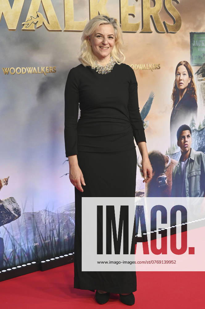 Martina Gedeck bei der Premiere des Kinofilms Woodwalkers im Mathäser Filmpalast. München