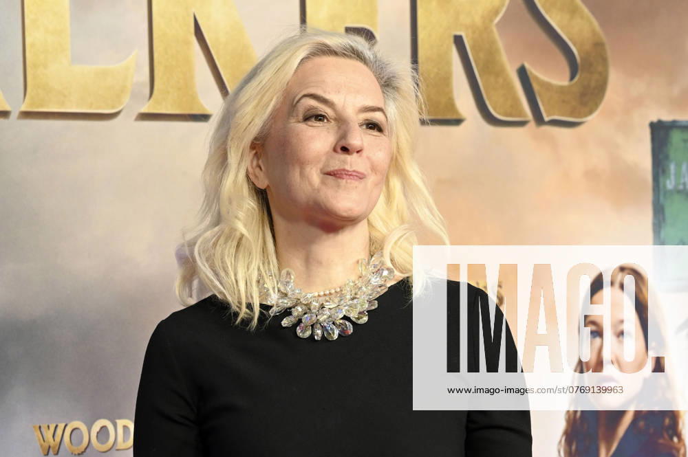 Martina Gedeck bei der Premiere des Kinofilms Woodwalkers im Mathäser Filmpalast. München