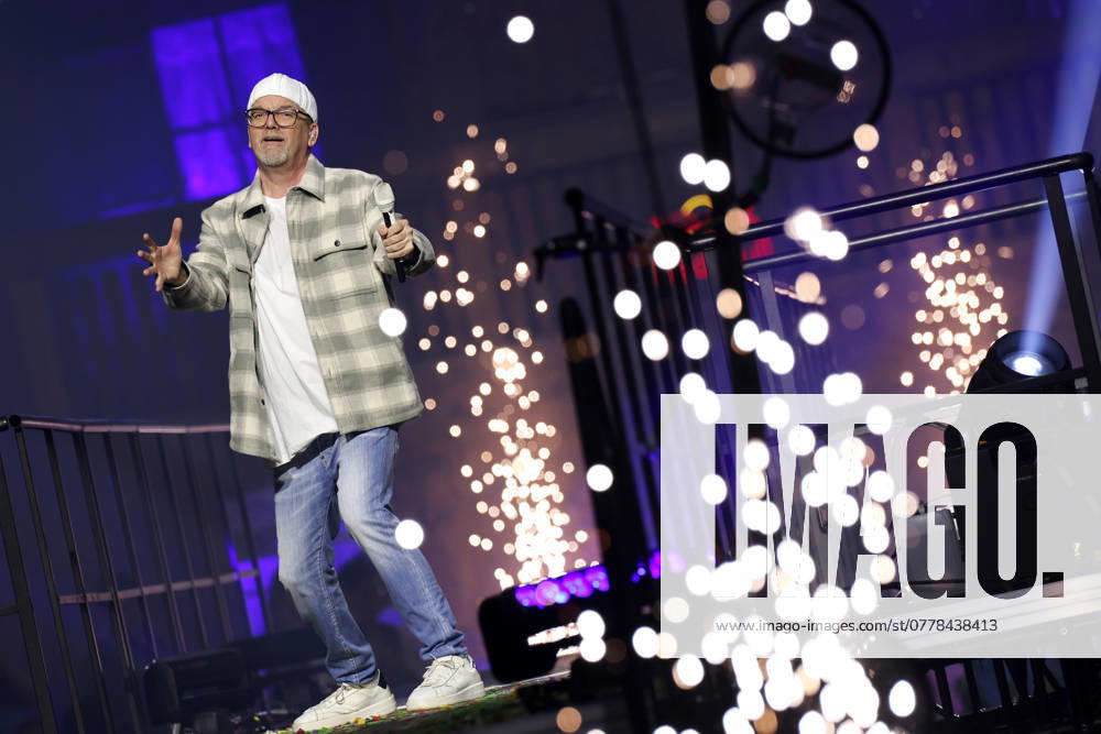 Popsänger DJ Ötzi bei dem Partyschlager-Event Mountain Mania (der größten Apres-Ski-Party seit Erfindung des Winters) in der Lanxess-Arena. Köln, 08.11.2024 NRW Deutschland