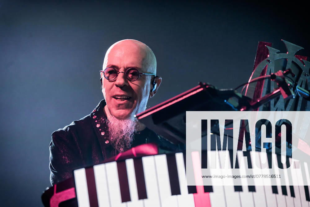 Dream Theater live in Oslo, Norway Oslo, Norway. 09th, November 2024. The American progressive metal band Dream Theater performs a live concert at Oslo Spektrum in Oslo. Here musician Jordan Rudess is seen live on stage. Norway, Oslo, Oslo Spektrum