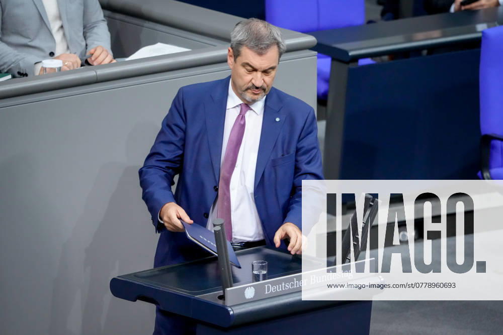 Deutscher Bundestag, 199. Plenarsitzung Markus Soeder (CSU) auf dem Weg zum Rednerpult zu seiner Rede zur Regierungserklaerung zur aktuellen Lage des Bundeskanzlers bei der 199. Sitzung des Deutschen Bundestag in Berlin, 13.11.2024 Berlin Berlin Deutschland