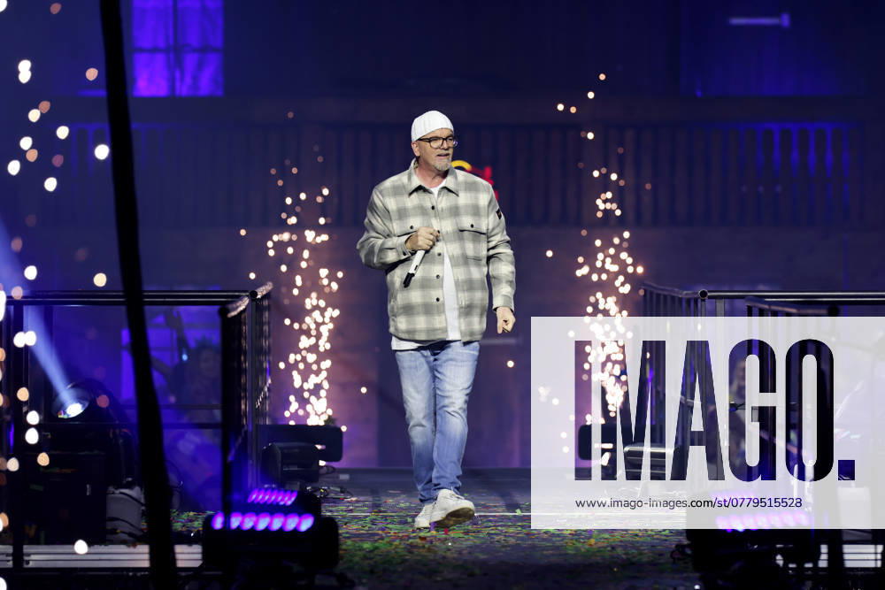 Popsänger DJ Ötzi bei dem Partyschlager-Event Mountain Mania (der größten Apres-Ski-Party seit Erfindung des Winters) in der Lanxess-Arena. Köln, 08.11.2024 NRW Deutschland