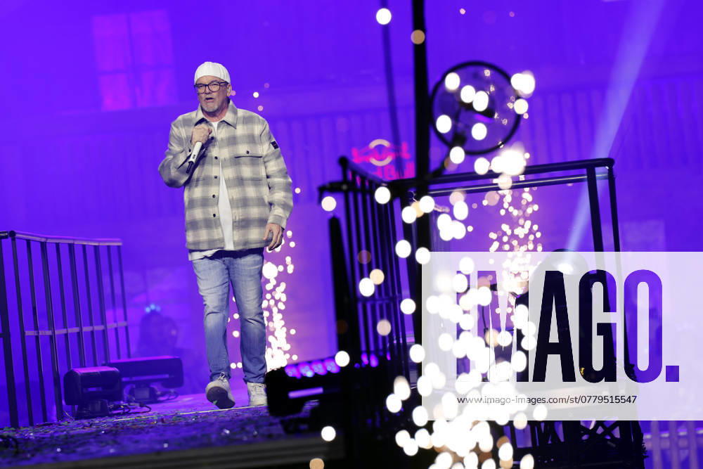 Popsänger DJ Ötzi bei dem Partyschlager-Event Mountain Mania (der größten Apres-Ski-Party seit Erfindung des Winters) in der Lanxess-Arena. Köln, 08.11.2024 NRW Deutschland